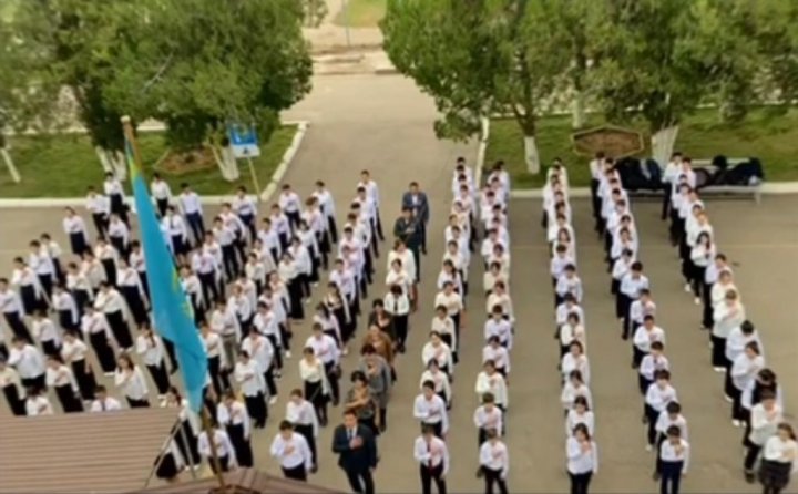 «Әнұран айту»  челленджі өтті.