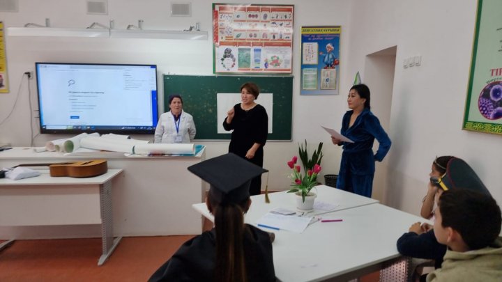 5 "Е" сыныбының сынып жетекшісі М. Т. Куренбаева " барлық мамандықтар маңызды, барлық мамандықтар қажет!!!» тақырыбында ашық  тәрбие сағатын өткізді.